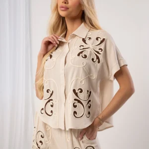 Komplet z koszulą i spodniami z haftem boho